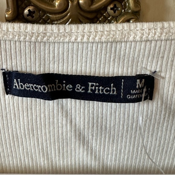 Abercrombie & Fitchburg ivory bodysuit size M NWT - Picture 2 of 3